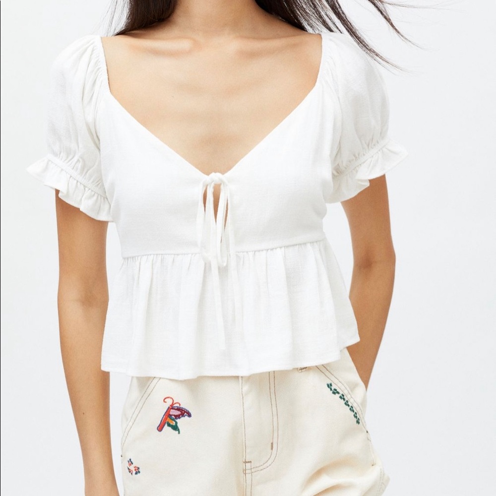 Lisa Says Gah Lily Tie-Front Top